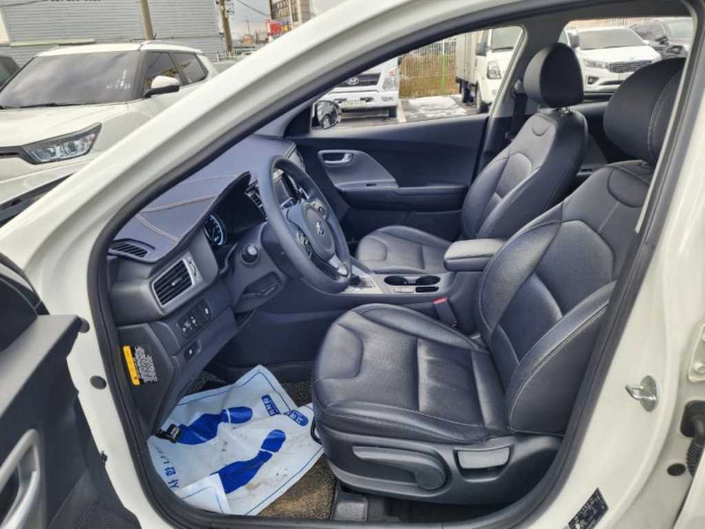 KIA Niro 2017 Blanco - Importación desde Corea - HF Imports Iquique - Foto 16