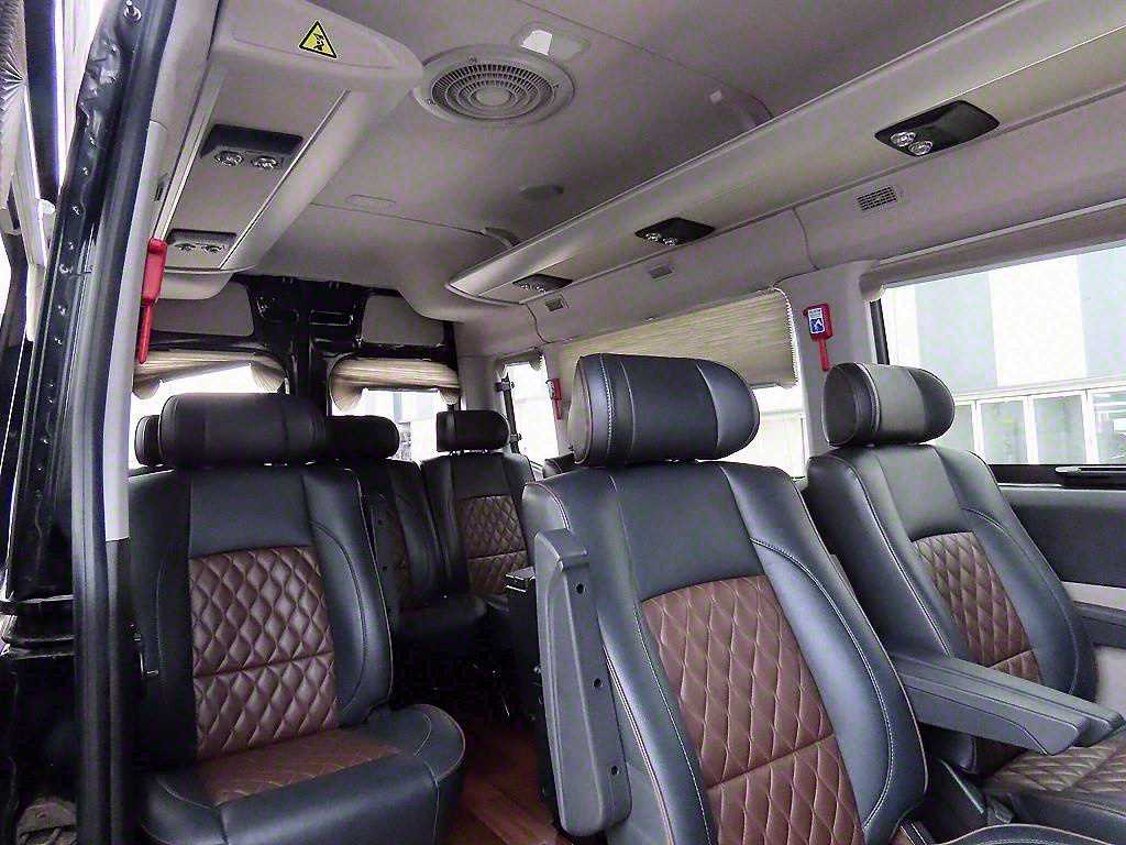 HYUNDAI Solati - Vista 7