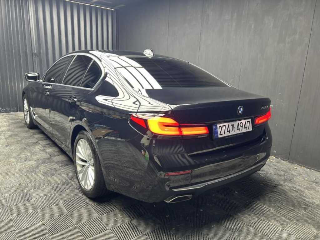 BMW 5 Series - Vista 4