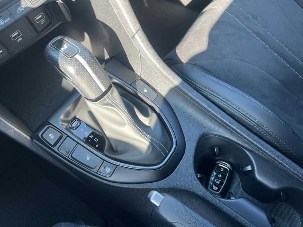 HYUNDAI Veloster - Vista 10