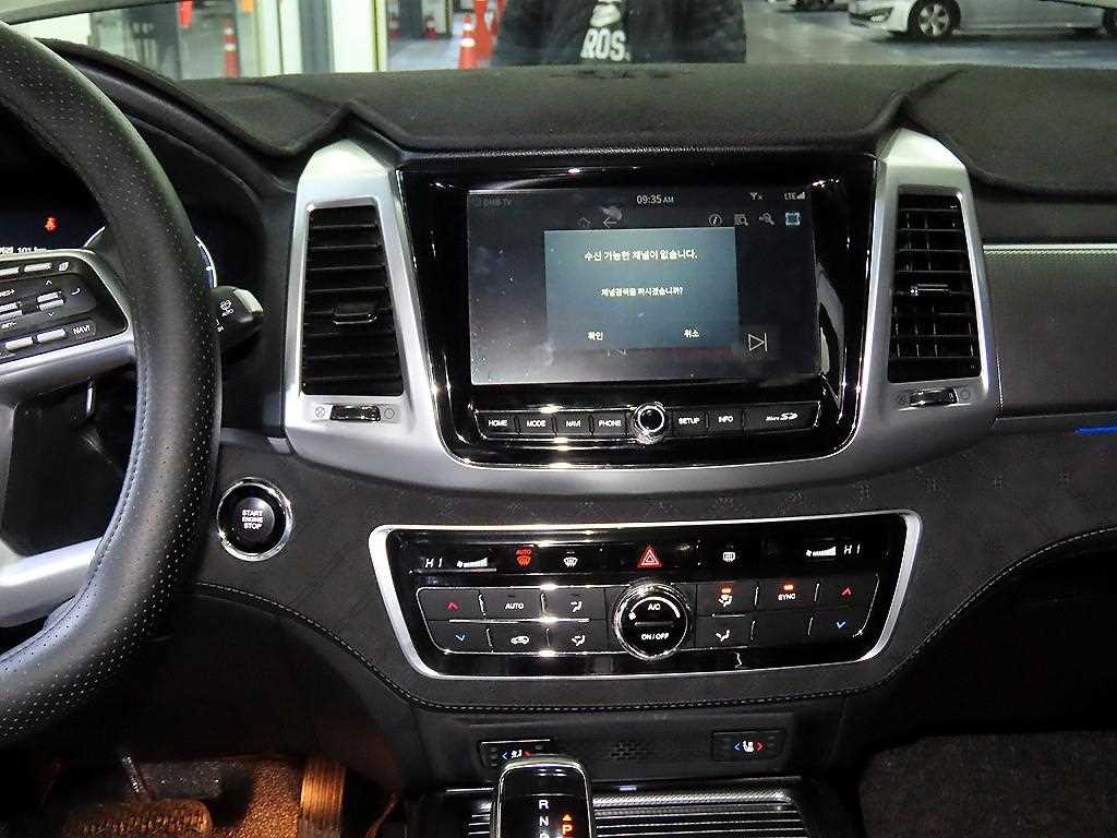 Ssangyong Rexton - Vista 11