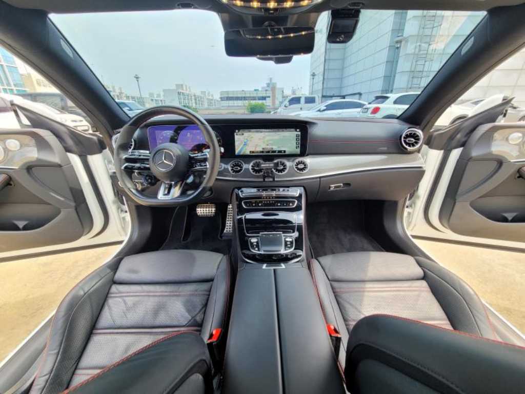 Mercedes Benz E class - Vista 6