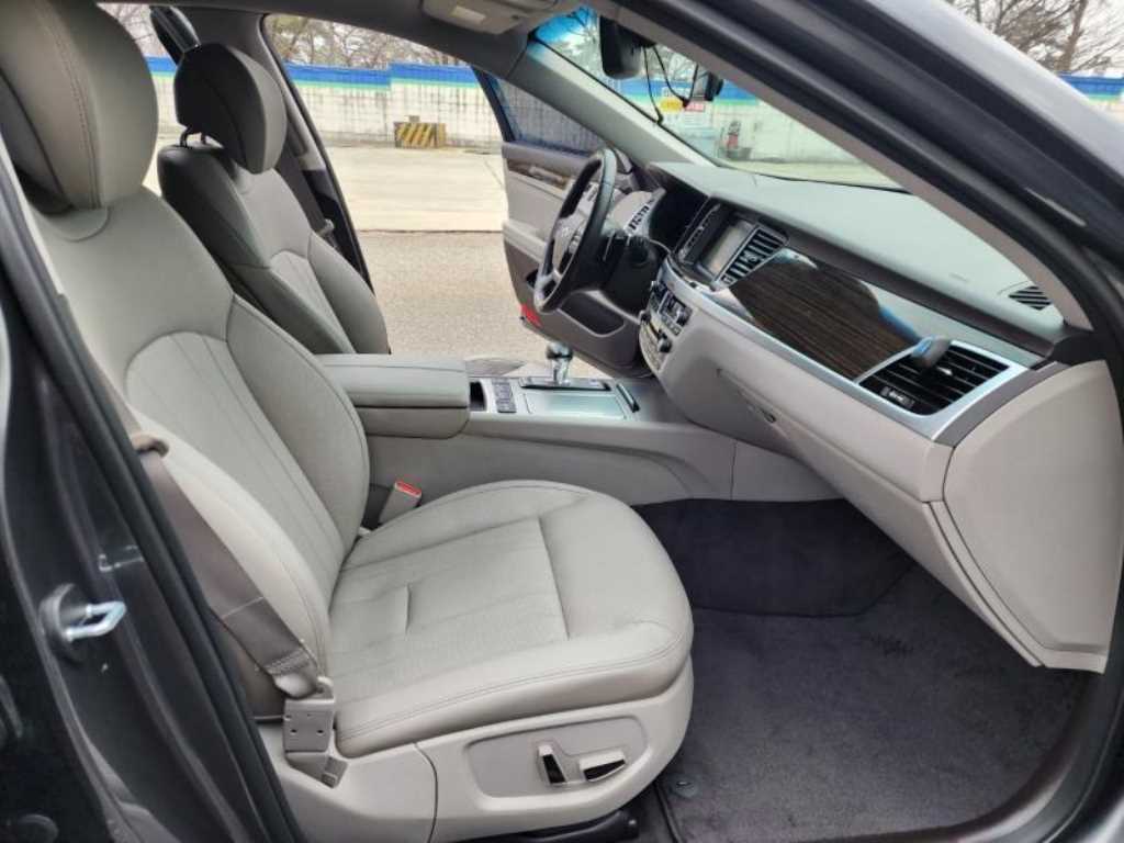 Genesis G80 - Vista 11