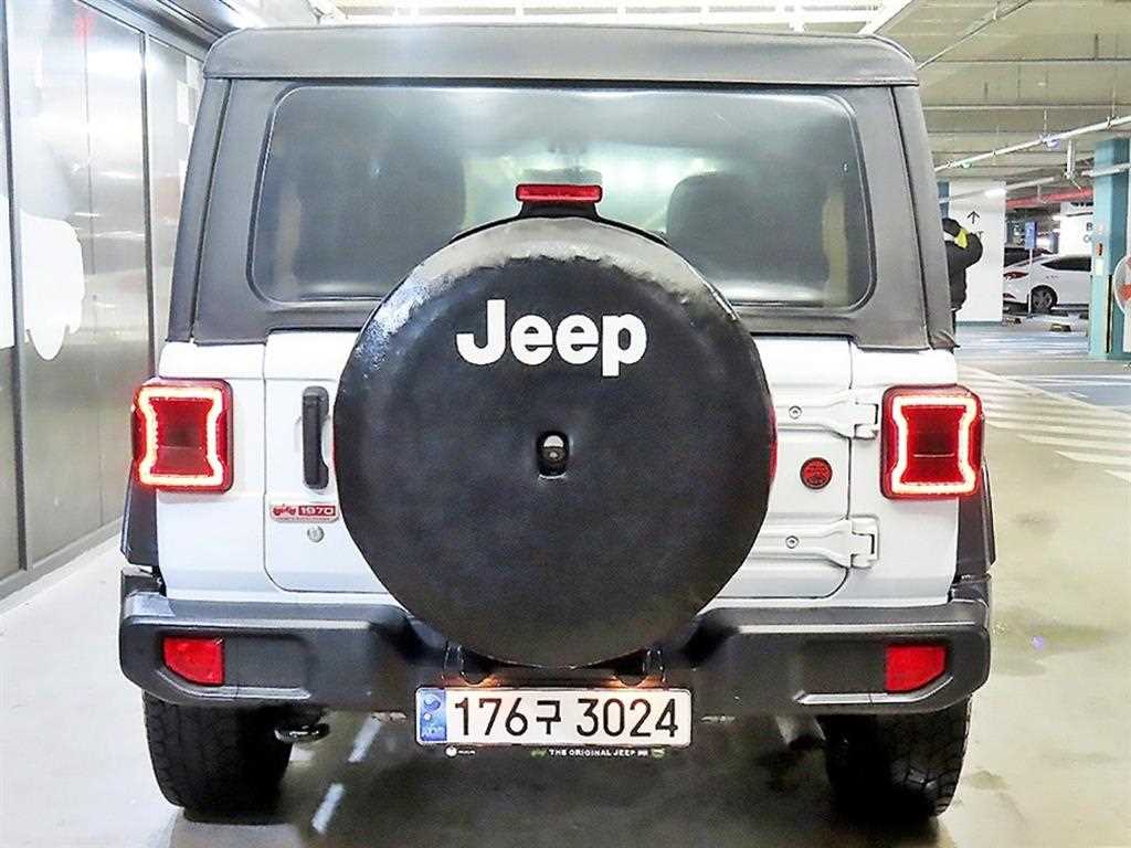 Jeep Wrangler - Vista 5