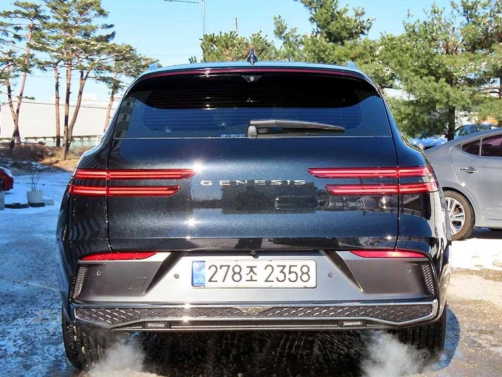 Genesis GV70 - Vista 4