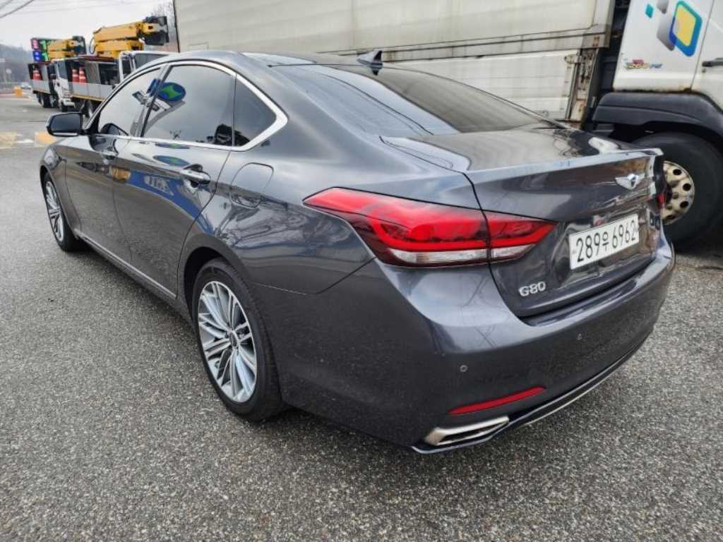 Genesis G80 - Vista 4