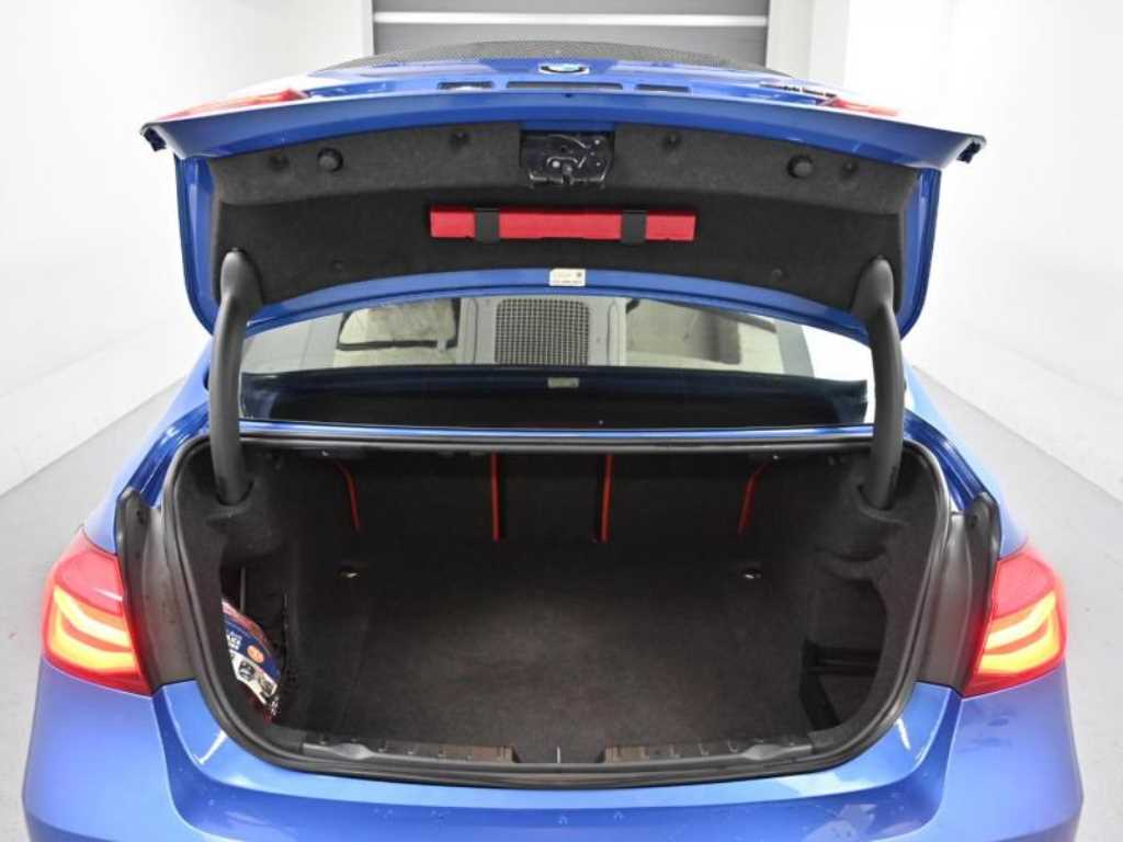 BMW 3 series 2018 Azul - Importación desde Corea - HF Imports Iquique - Foto 20