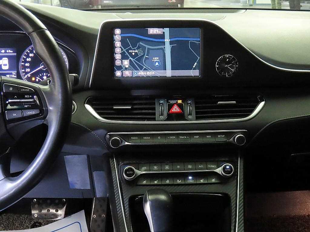 HYUNDAI Grandeur - Vista 11