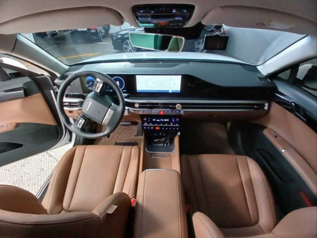 HYUNDAI Grandeur - Vista 6