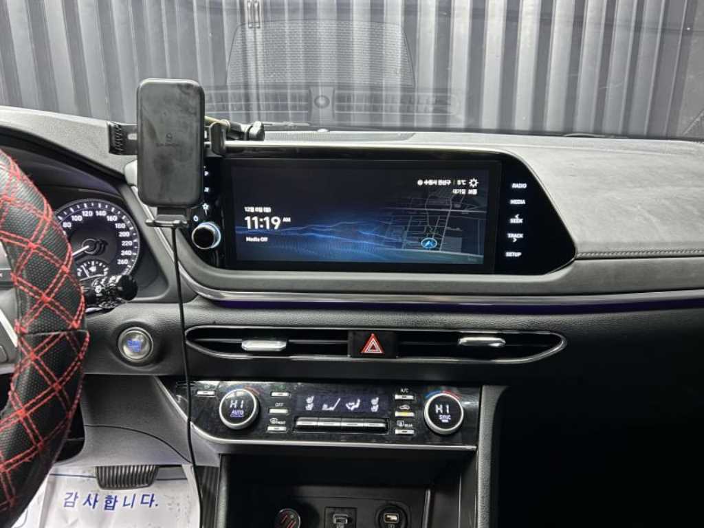 HYUNDAI Sonata - Vista 10