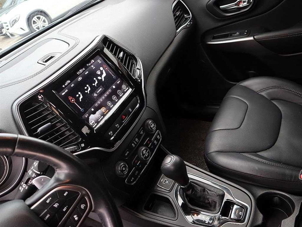 Jeep Cherokee - Vista 9