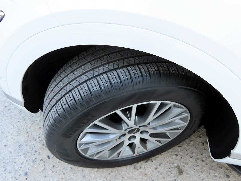 Genesis GV80 2025 Blanco - Importación desde Corea - HF Imports Iquique - Foto 20