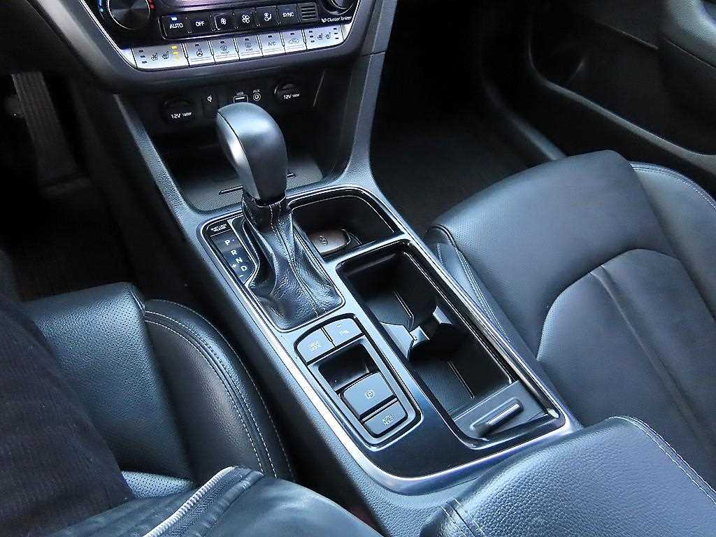 HYUNDAI Sonata - Vista 10