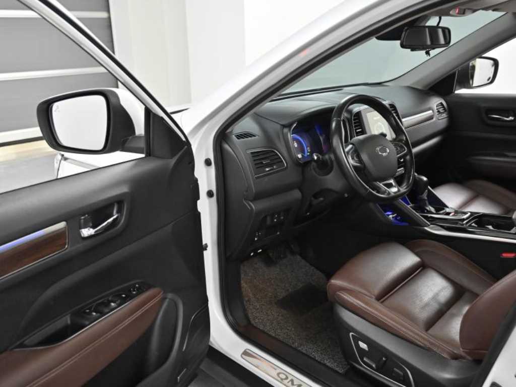 SAMSUNG QM6 - Vista 11