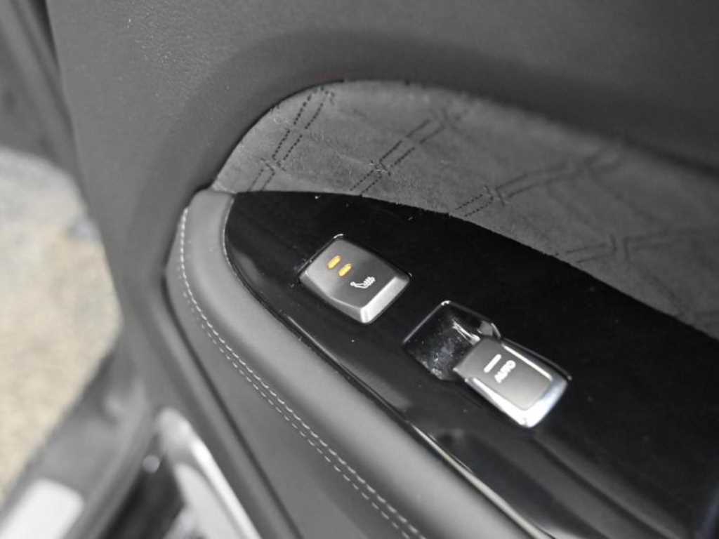 Ssangyong Rexton 2021 Negro - Importación desde Corea - HF Imports Iquique - Foto 16