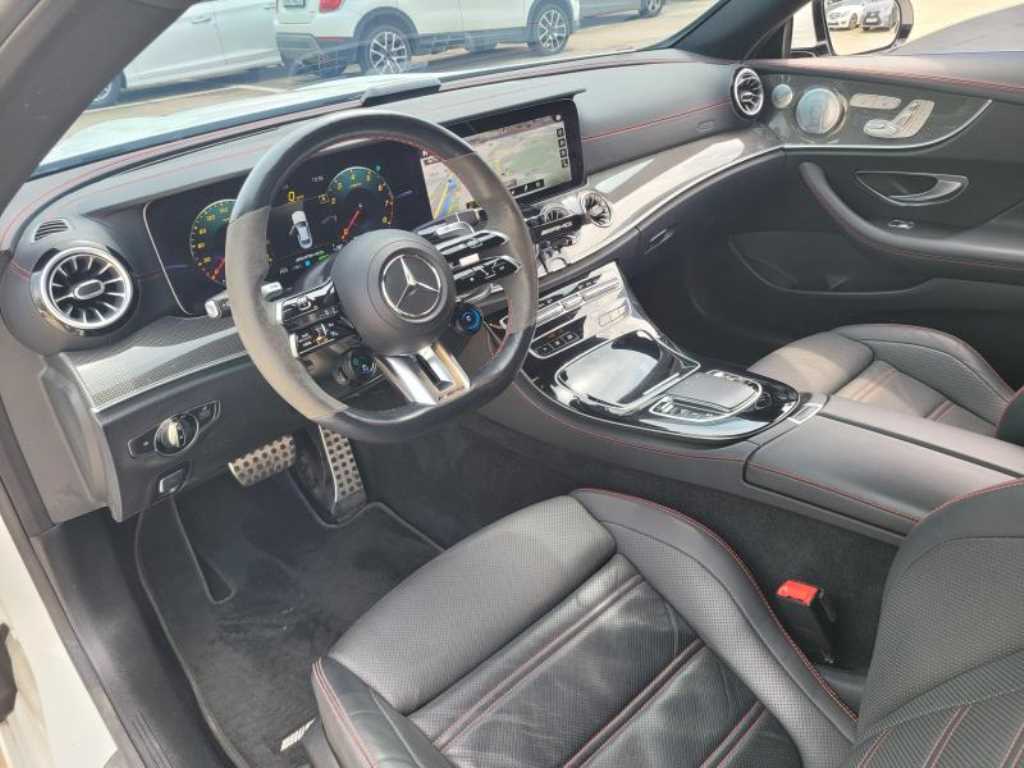 Mercedes Benz E class - Vista 9