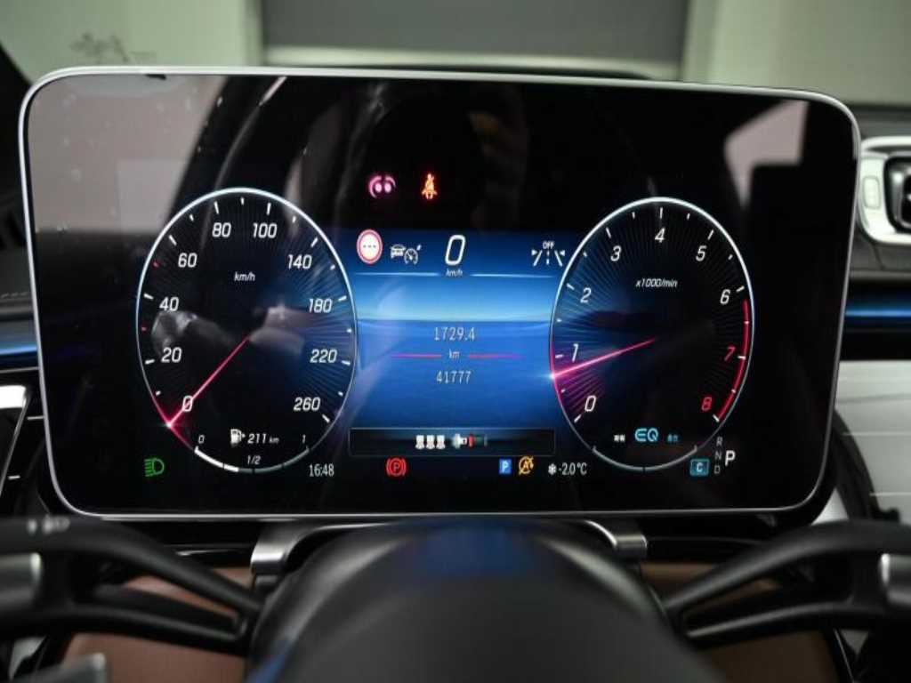 Mercedes Benz S Class - Vista 8