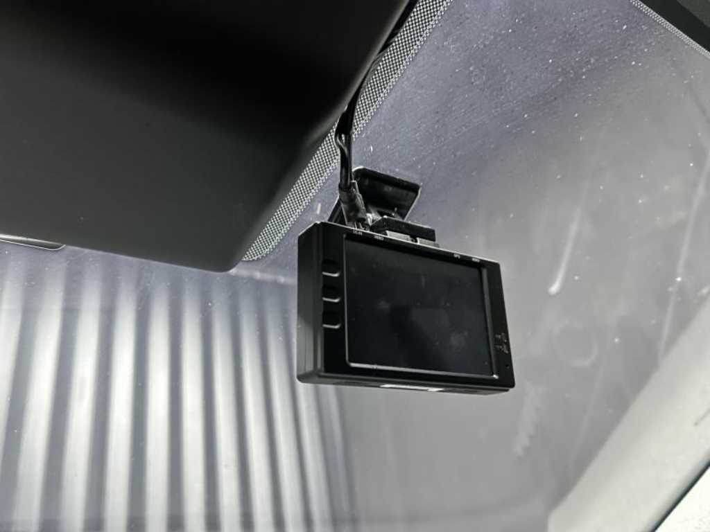 HYUNDAI Sonata - Vista 12