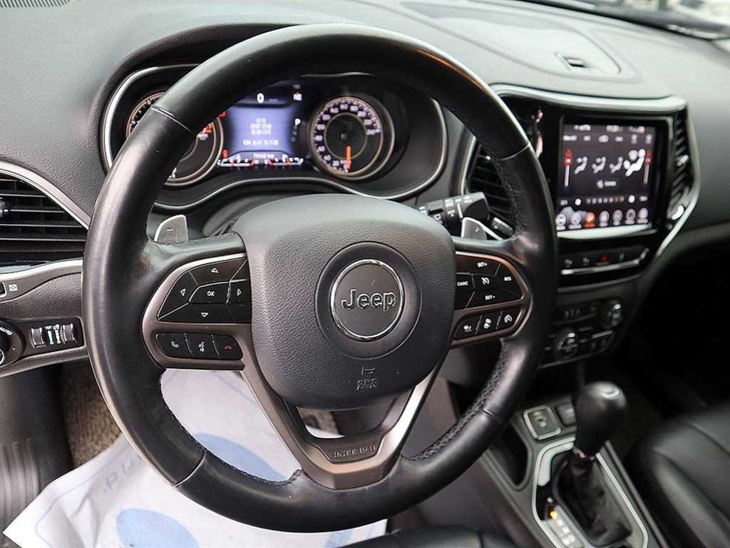 Jeep Cherokee - Vista 7