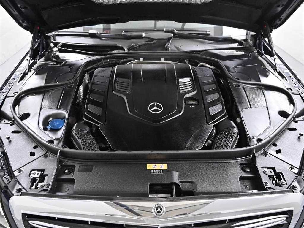 Mercedes Benz S Class - Vista 8