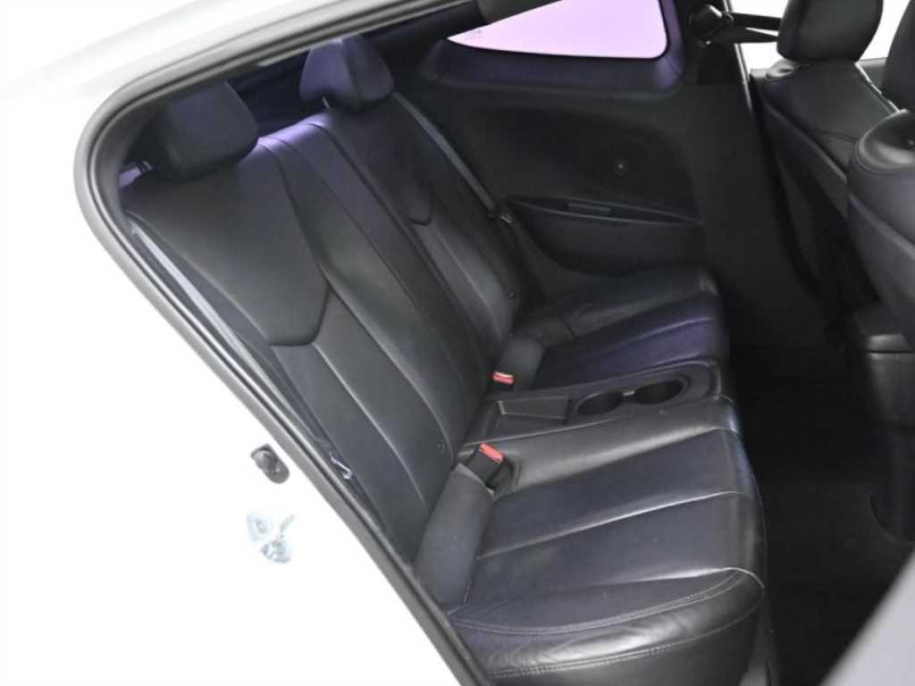 HYUNDAI Veloster - Vista 12