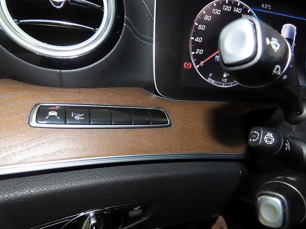 Mercedes Benz E class 2018 Blanco - Importación desde Corea - HF Imports Iquique - Foto 14