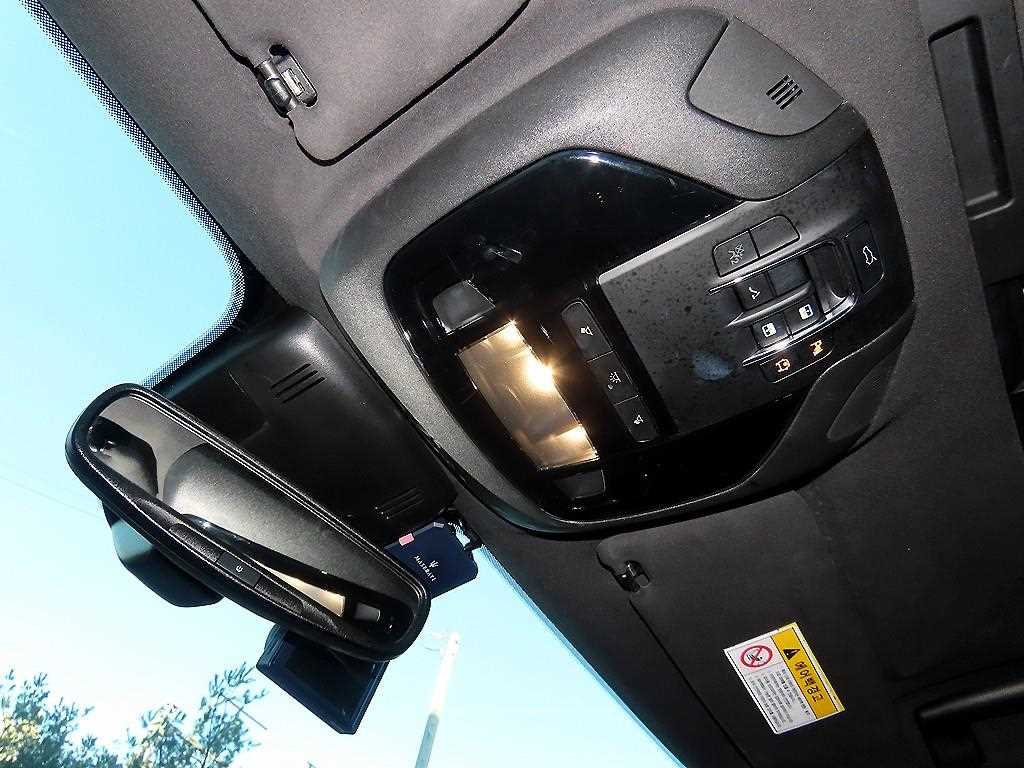 Maserati Ghibli 2018 Azul - Importación desde Corea - HF Imports Iquique - Foto 16