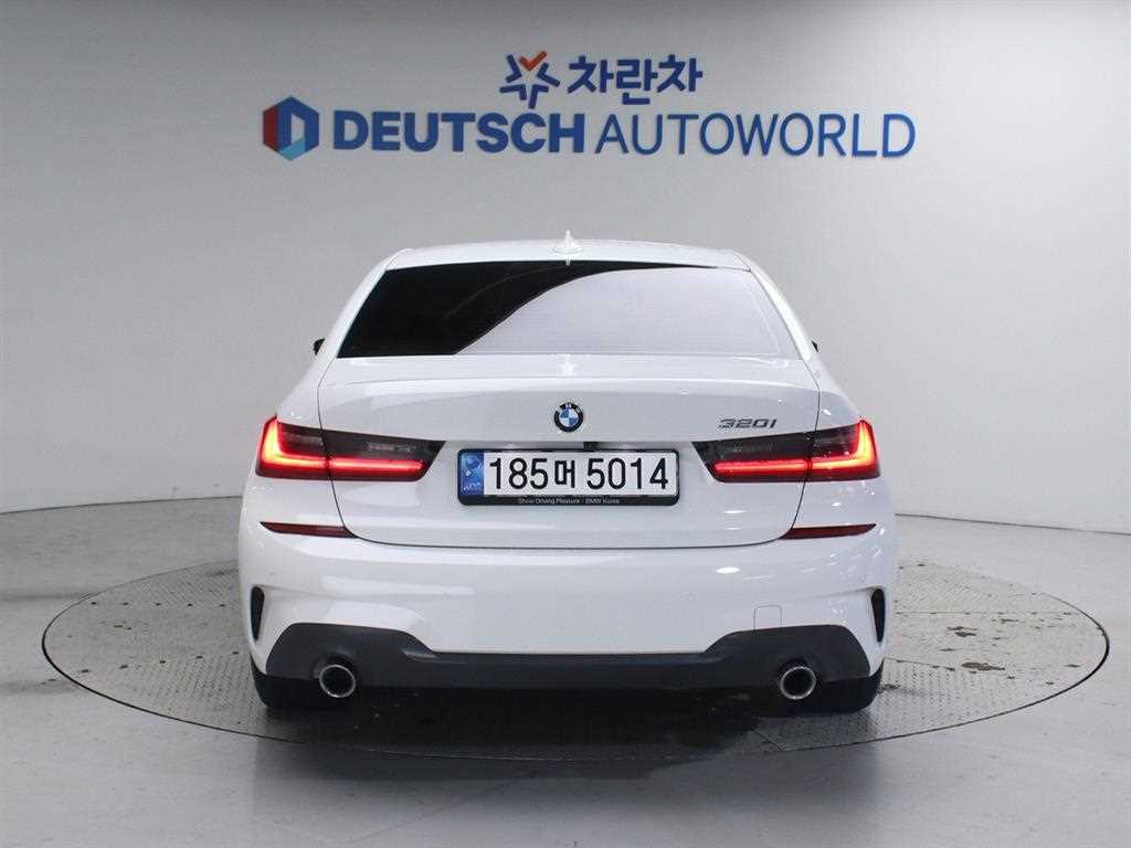 BMW 3 series - Vista 4