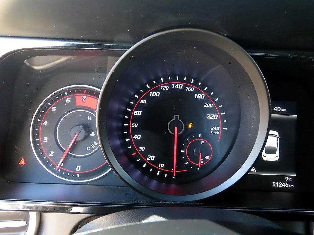 HYUNDAI Avante - Vista 8