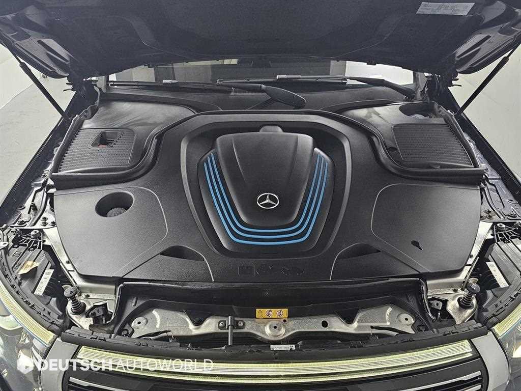 Mercedes Benz EQC - Vista 6