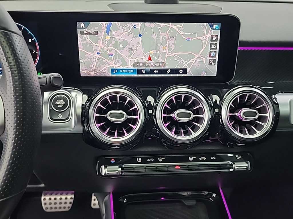 Mercedes Benz GLB Class - Vista 10