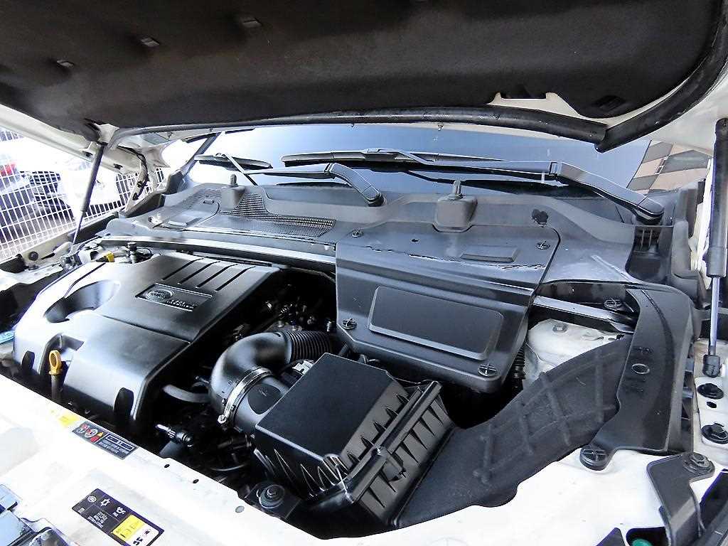 Land Rover Discovery Sports 2016 Blanco - Importación desde Corea - HF Imports Iquique - Foto 19