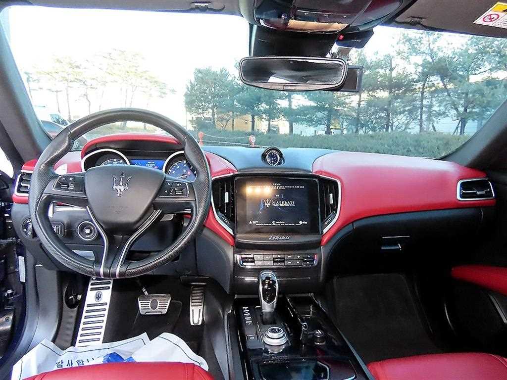 Maserati Ghibli - Vista 7