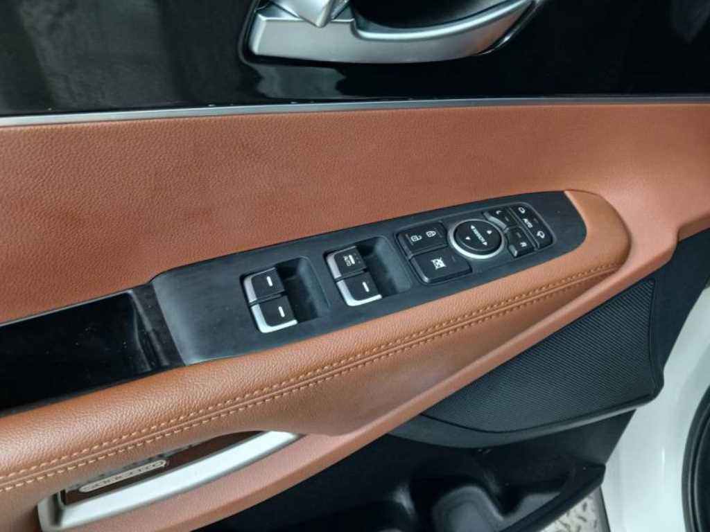 KIA Sorento - Vista 9