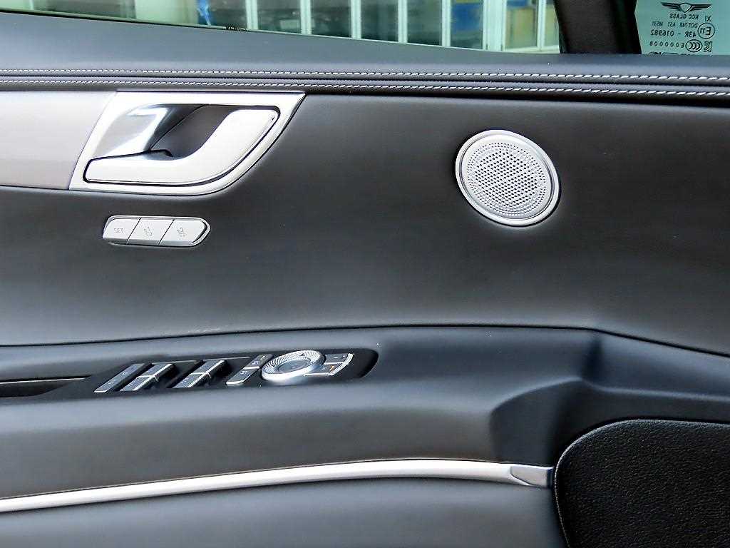 Genesis GV80 - Vista 11