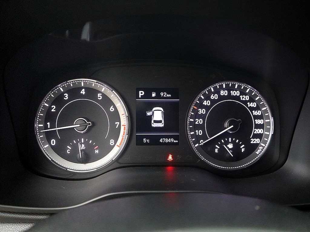 HYUNDAI Venue - Vista 9