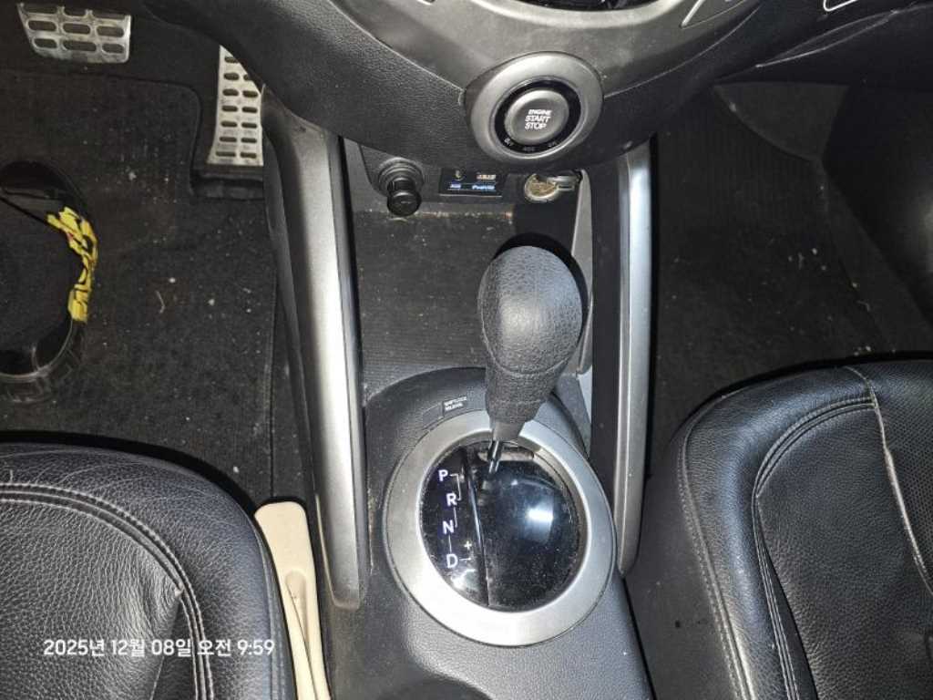 HYUNDAI Veloster - Vista 7