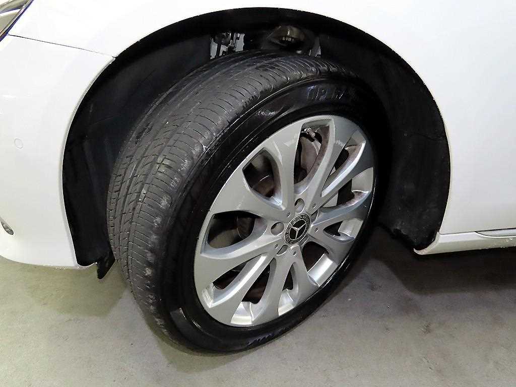 Mercedes Benz E class 2018 Blanco - Importación desde Corea - HF Imports Iquique - Foto 20