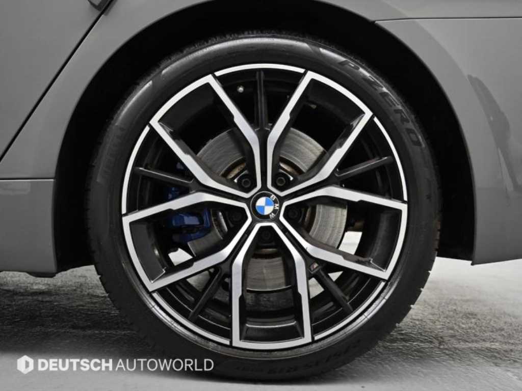 BMW 5 Series - Vista 5