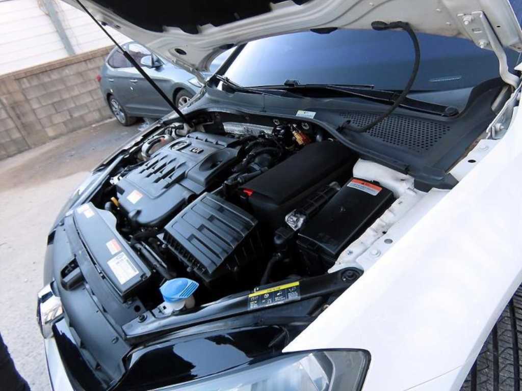 Volkswagen Golf 2015 Blanco - Importación desde Corea - HF Imports Iquique - Foto 18