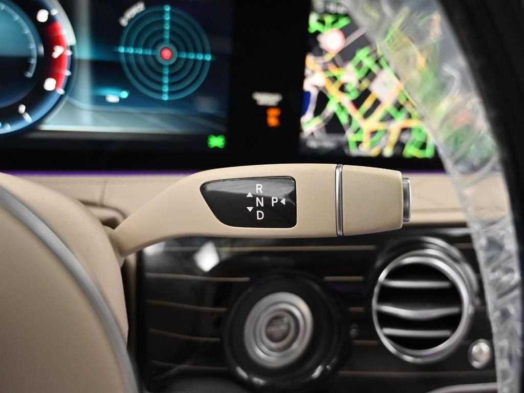 Mercedes Benz S Class - Vista 10