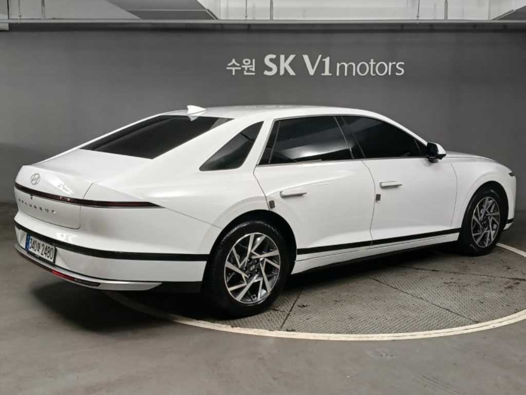 HYUNDAI Grandeur - Vista 4