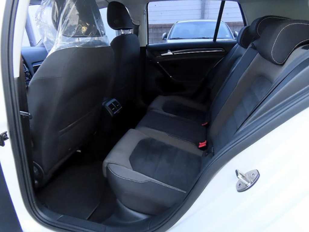 Volkswagen Golf - Vista 6