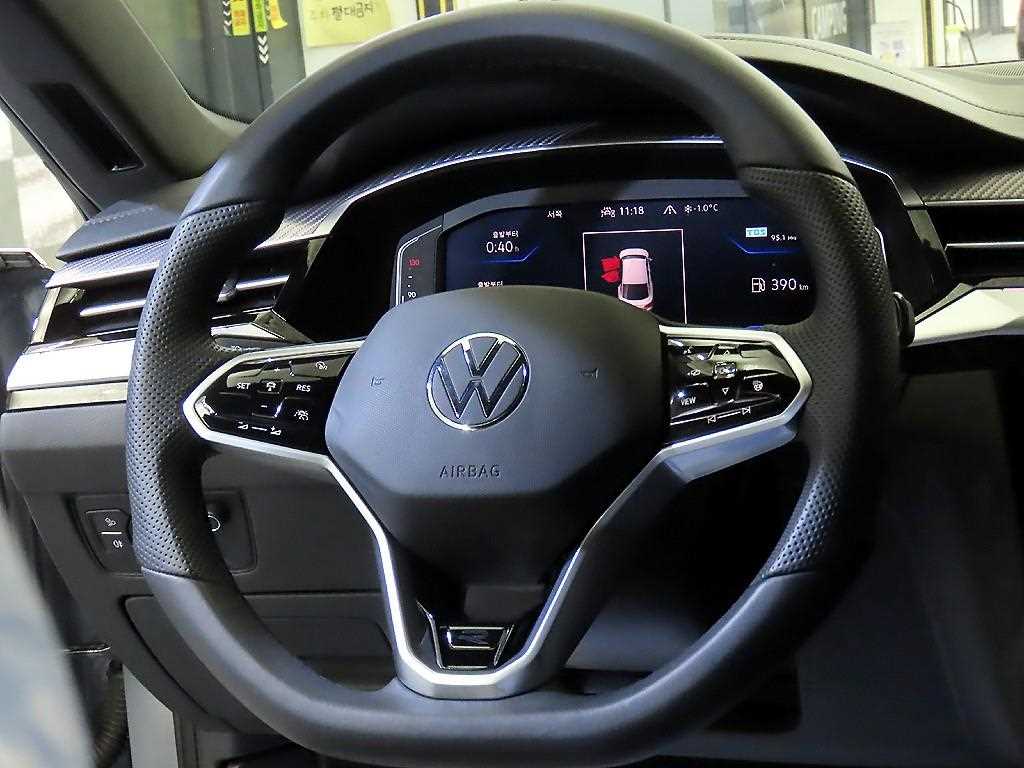 Volkswagen Arteon - Vista 8