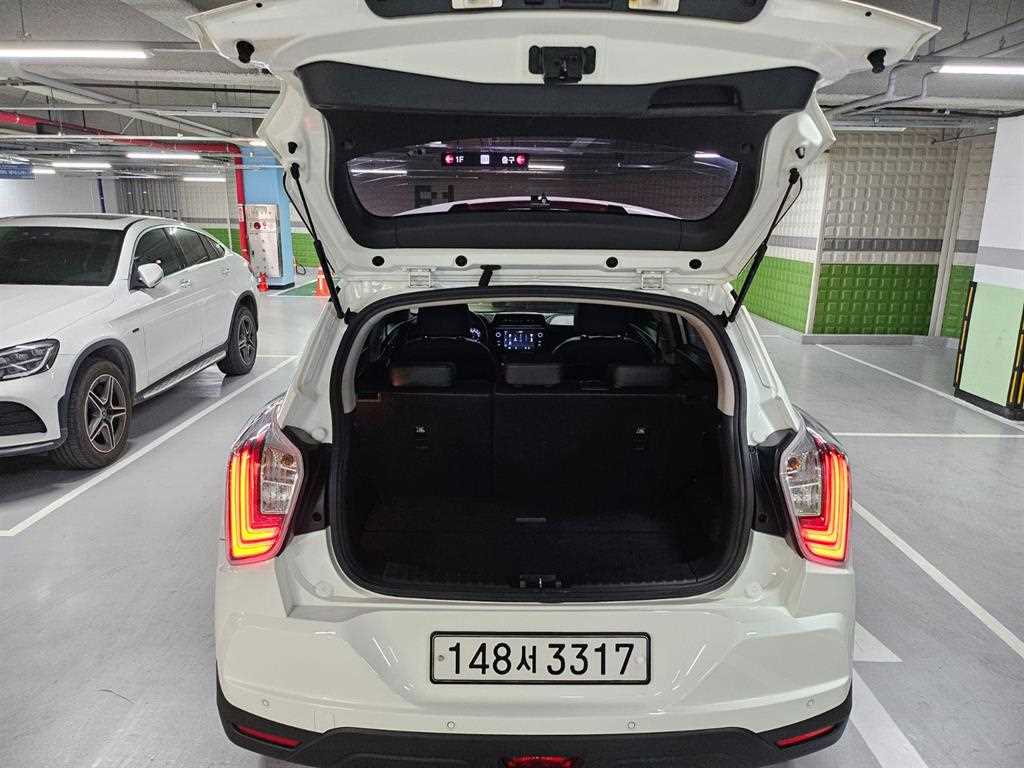 Ssangyong Tivoli - Vista 5