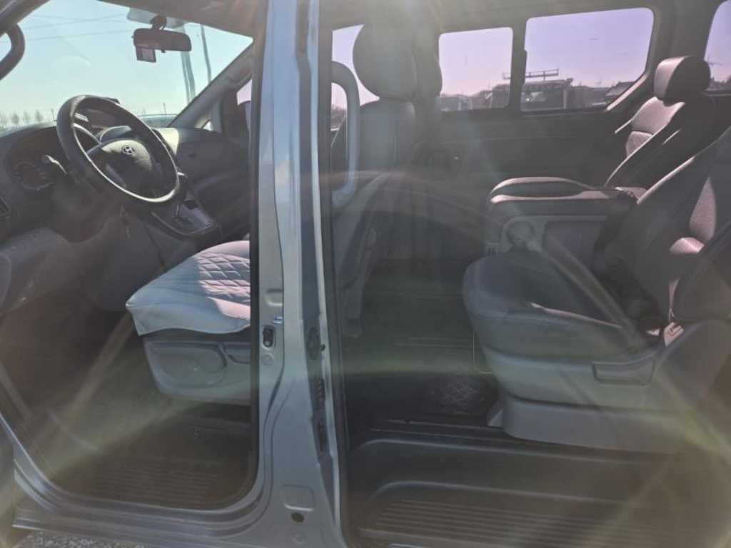 HYUNDAI Starex 2011 - Importación desde Corea - HF Imports Iquique - Foto 18