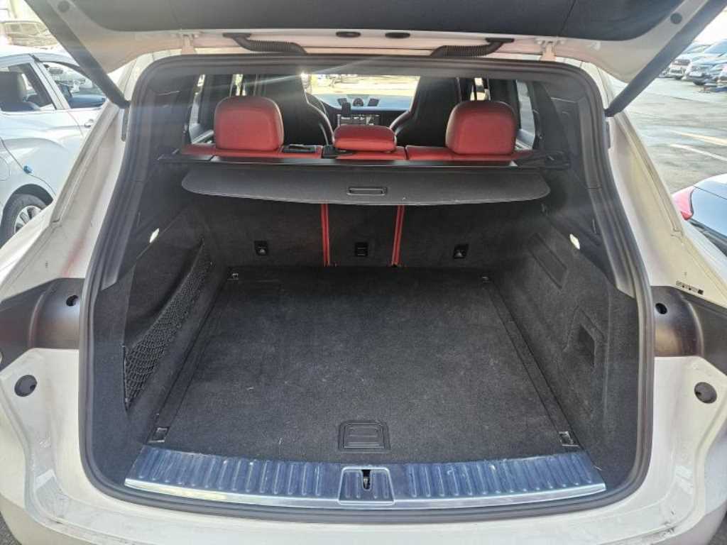Porsche Cayenne - Vista 6