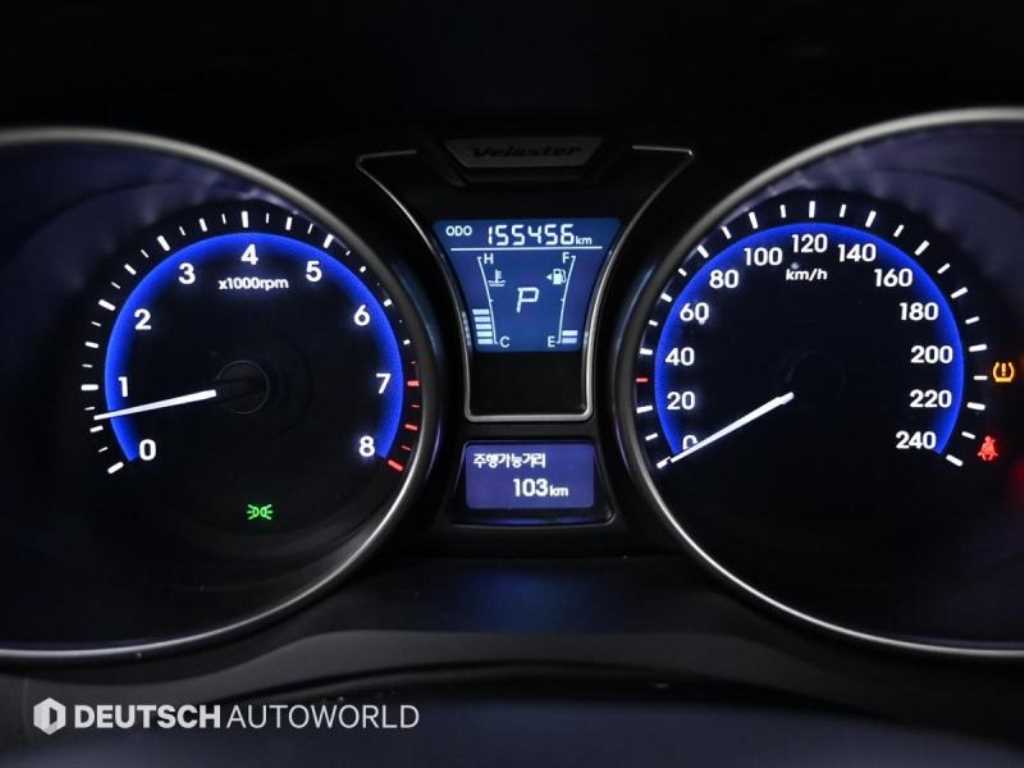 HYUNDAI Veloster - Vista 8