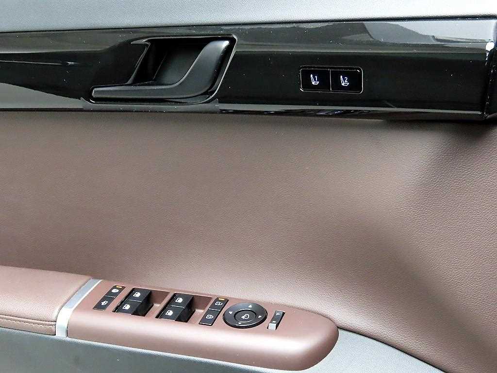 HYUNDAI Grandeur - Vista 10