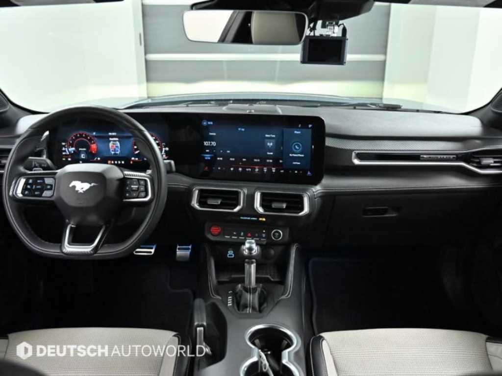 Ford Mustang - Vista 7